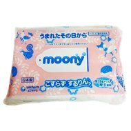 UNICHARM "Moony" Детские влажные салфетки для чувствительной кожи, ультрамягкие (сменный блок) 60 шт. розовые